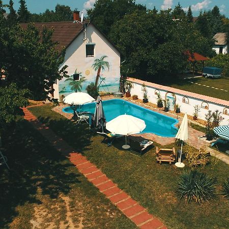 Pension Elisabeth バラトンレッレ エクステリア 写真