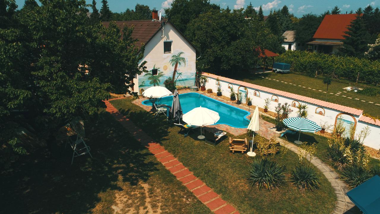 Pension Elisabeth バラトンレッレ エクステリア 写真